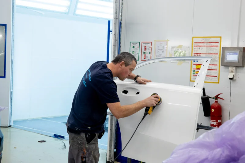 Smart Repair bei Lack Lanz